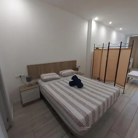 Velarde Center Apartment Malaga